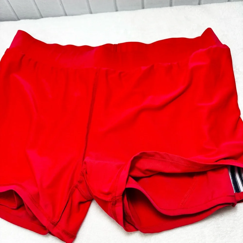 Avia Activewear Women's Side Stripe‎ Shorts Size L (12-14)